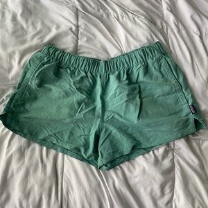 Patagonia Barely Baggies Shorts 2 1/2” inseam Women’s Size S.